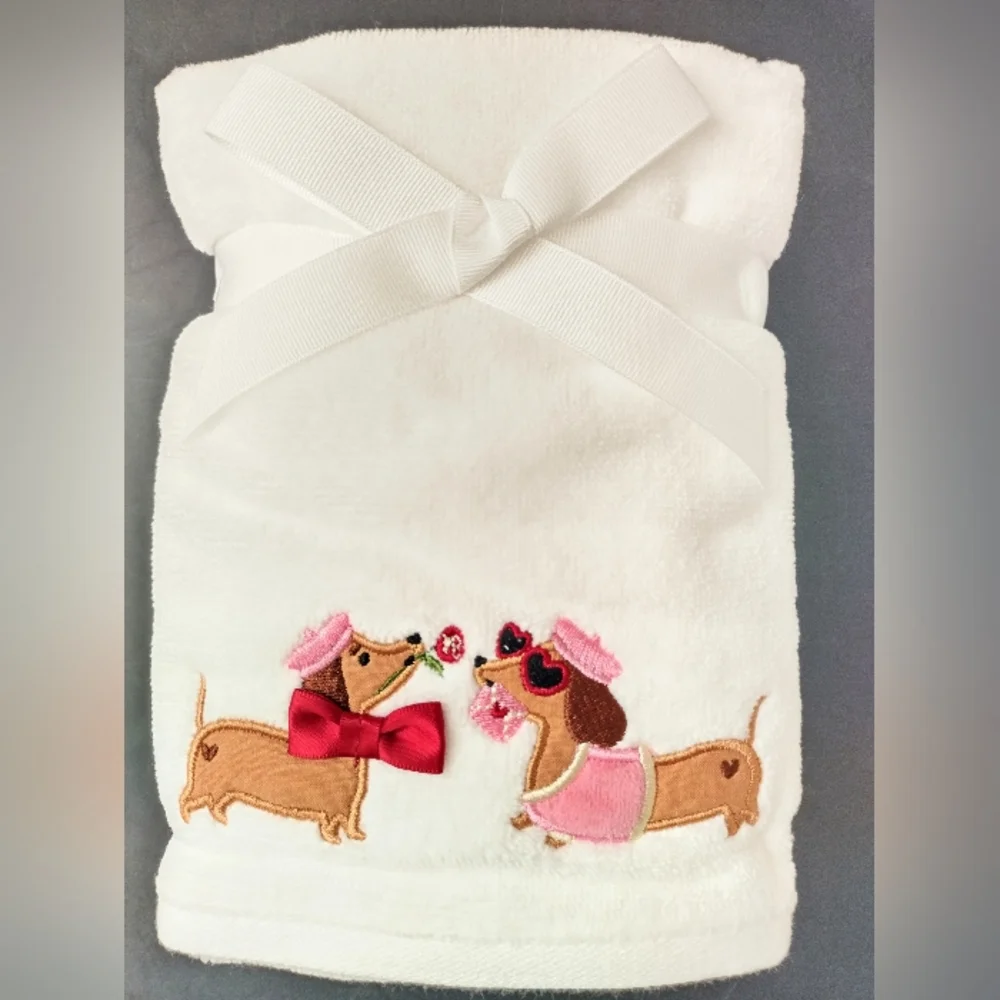 Kassafina Home Set of 2 Hand Towels Dachshund Dog Heart Valentine Pink